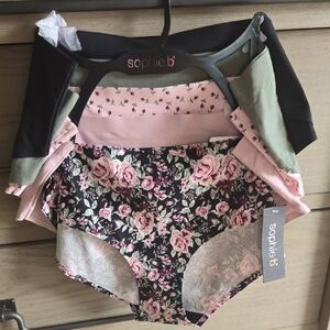 sophie b. Floral and Pink Underwear Collection 💜